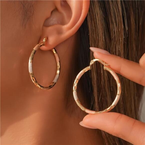 18K Gold Plated Hollow Carved Geometry Huggie Hoop Earrings - Picture 3 of 6